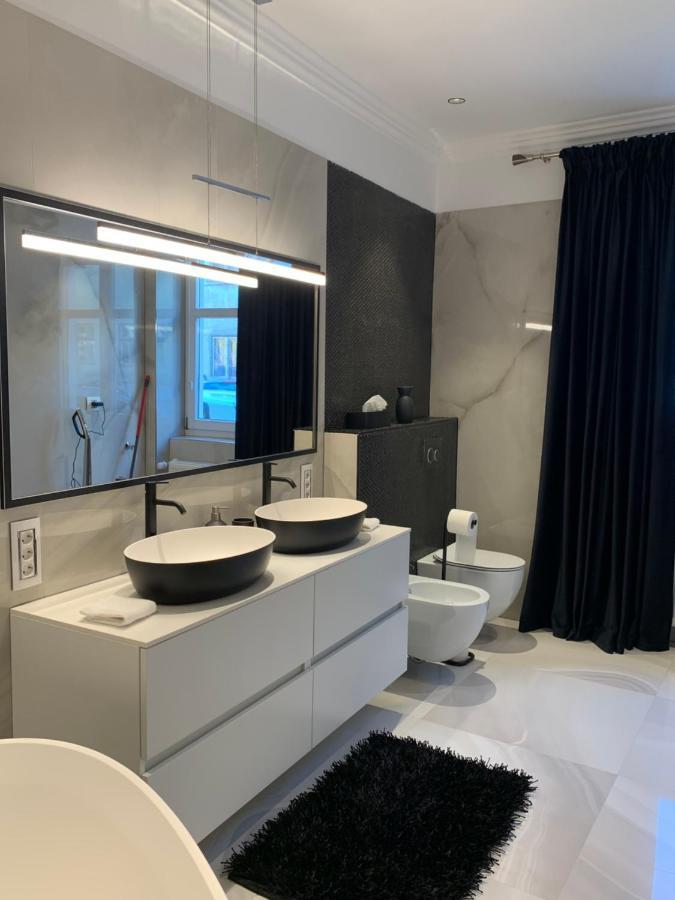 Schillerplatz Apartment Сибиу Екстериор снимка